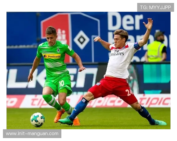 汉堡主场球迷高歌，助球队逼平法兰克福