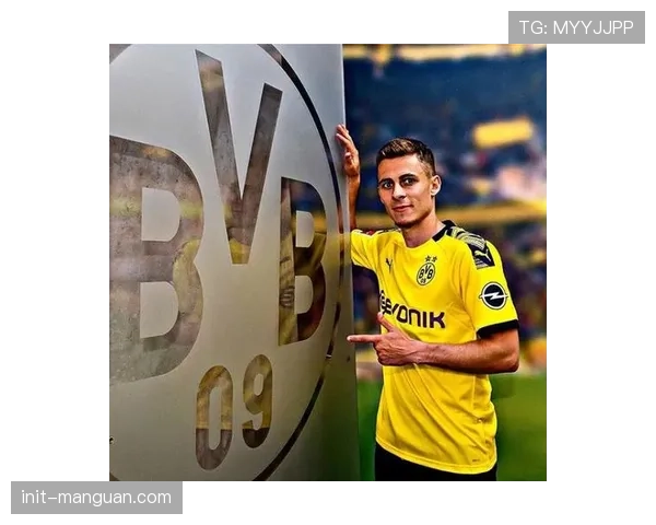 评论:德甲青训营加大“混合防守”课程比重,适应现代足球趋势。 评论:德甲青训营加大“混合防守”课程比重,适应现代足球趋势。